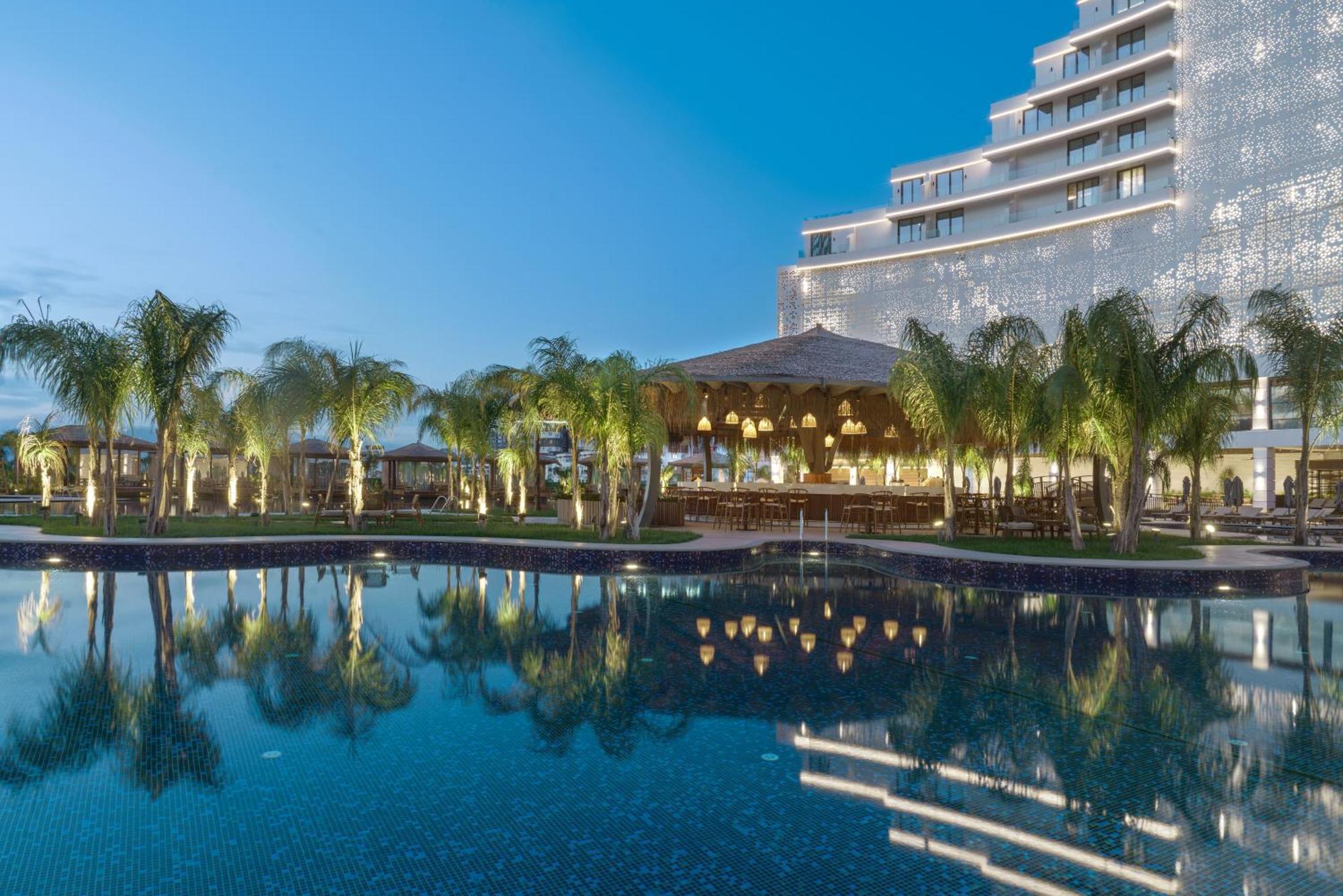 Grand Sapphire Resort & Casino Trikomo Екстериор снимка