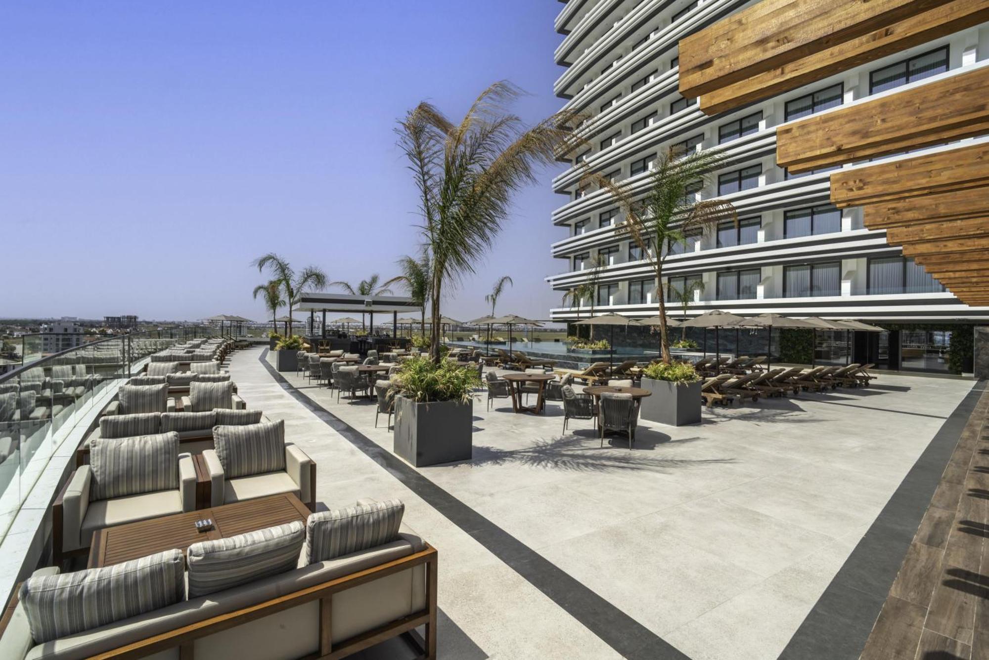Grand Sapphire Resort & Casino Trikomo Екстериор снимка