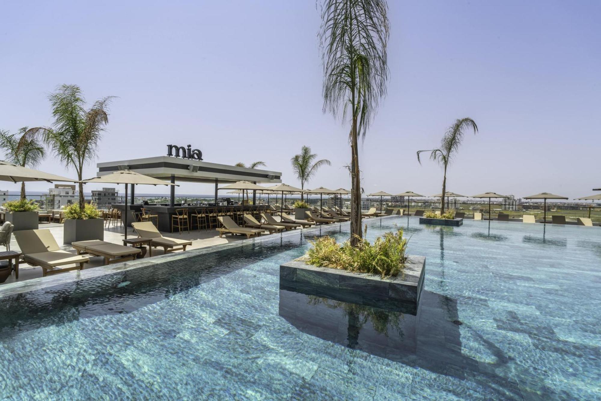 Grand Sapphire Resort & Casino Trikomo Екстериор снимка