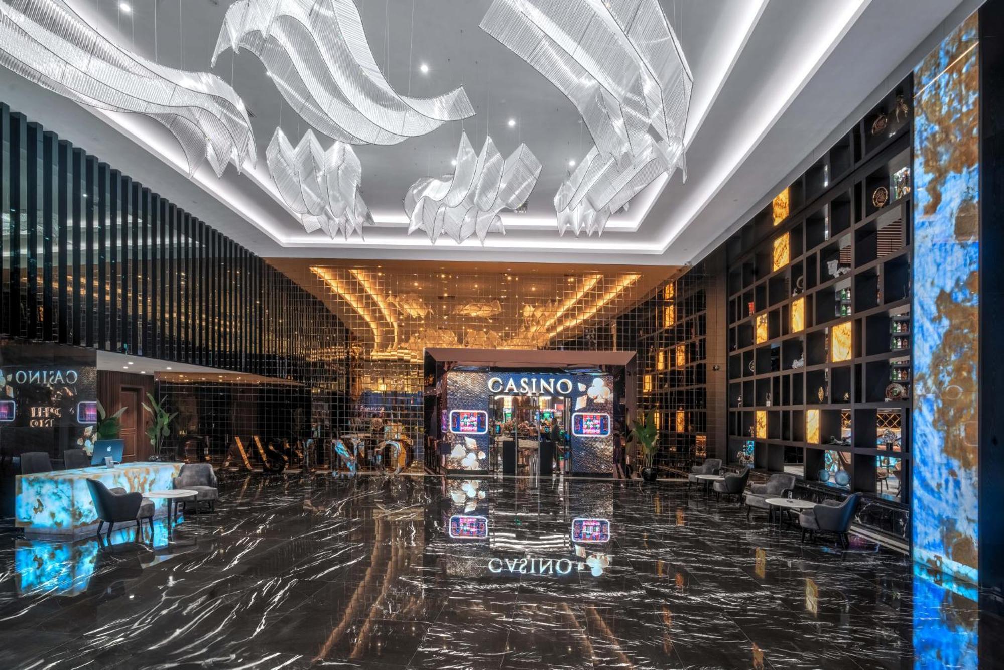 Grand Sapphire Resort & Casino Trikomo Екстериор снимка