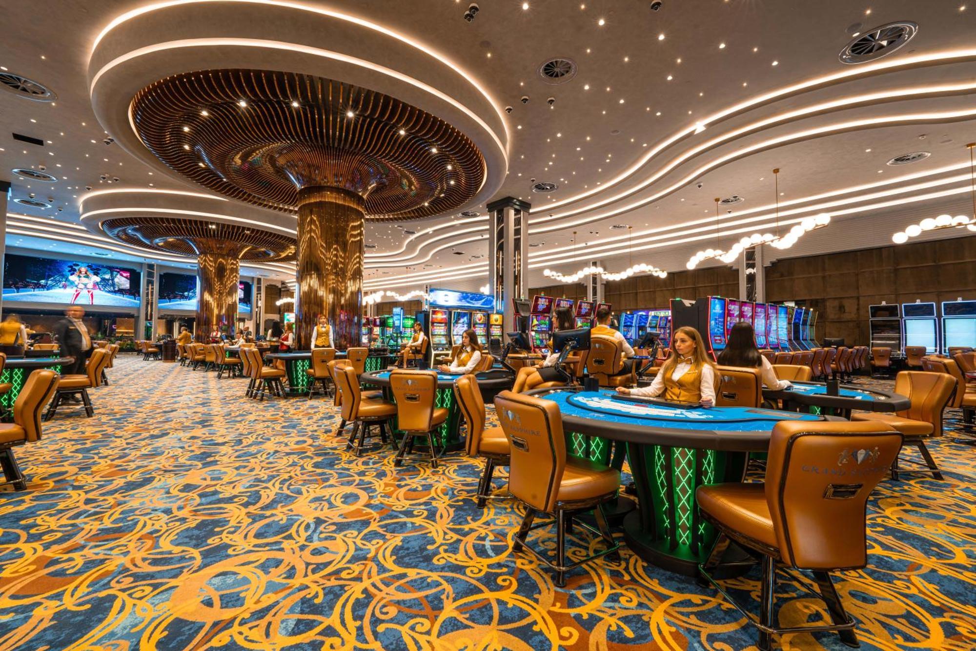 Grand Sapphire Resort & Casino Trikomo Екстериор снимка