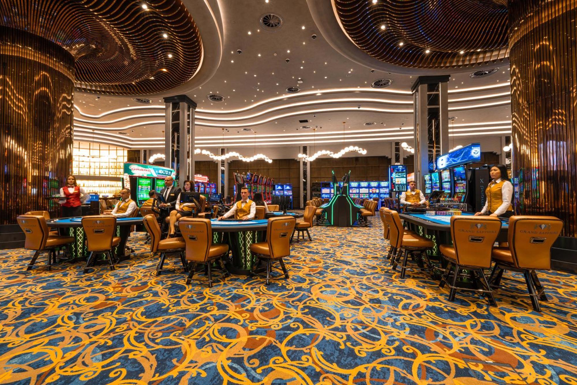 Grand Sapphire Resort & Casino Trikomo Екстериор снимка