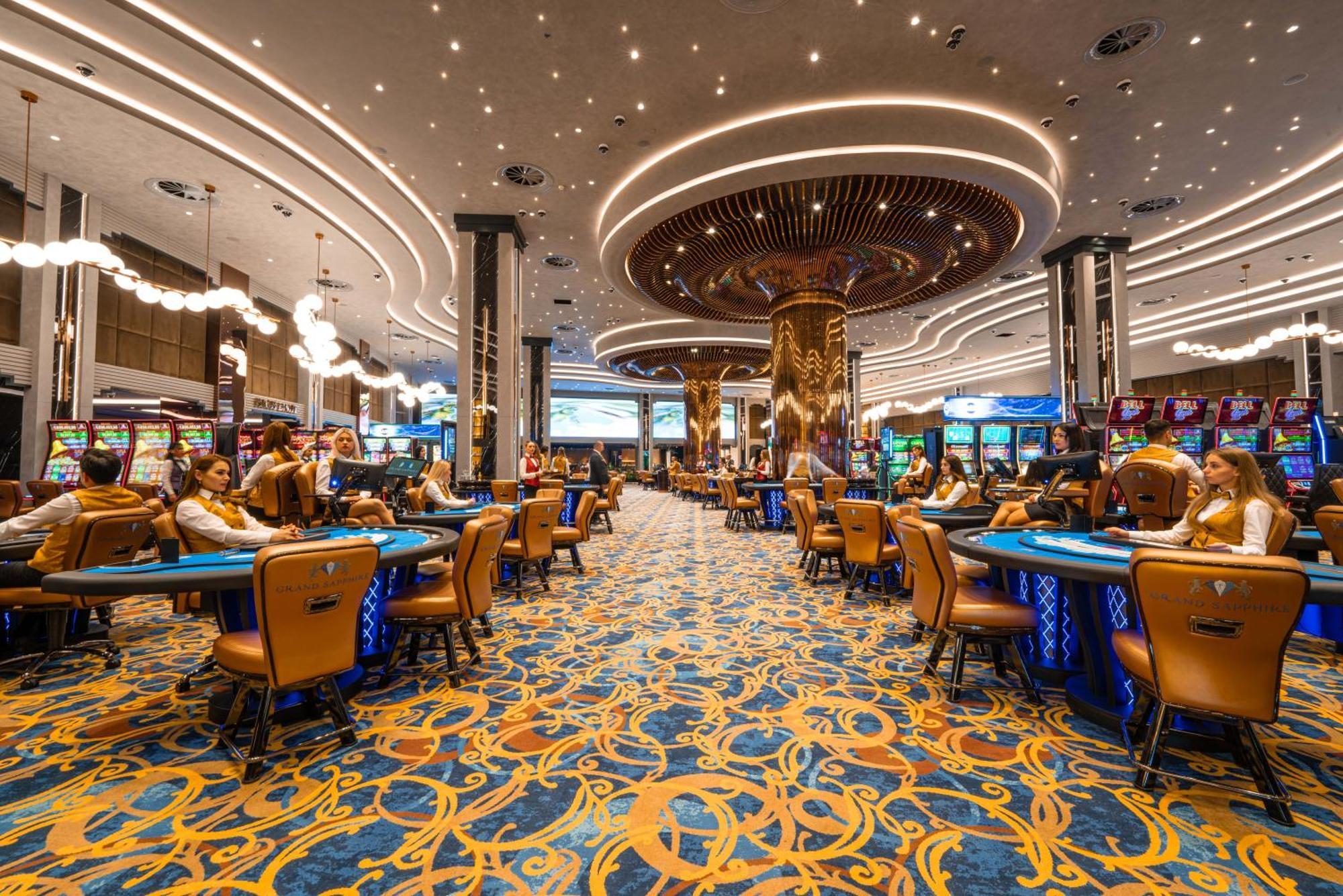 Grand Sapphire Resort & Casino Trikomo Екстериор снимка